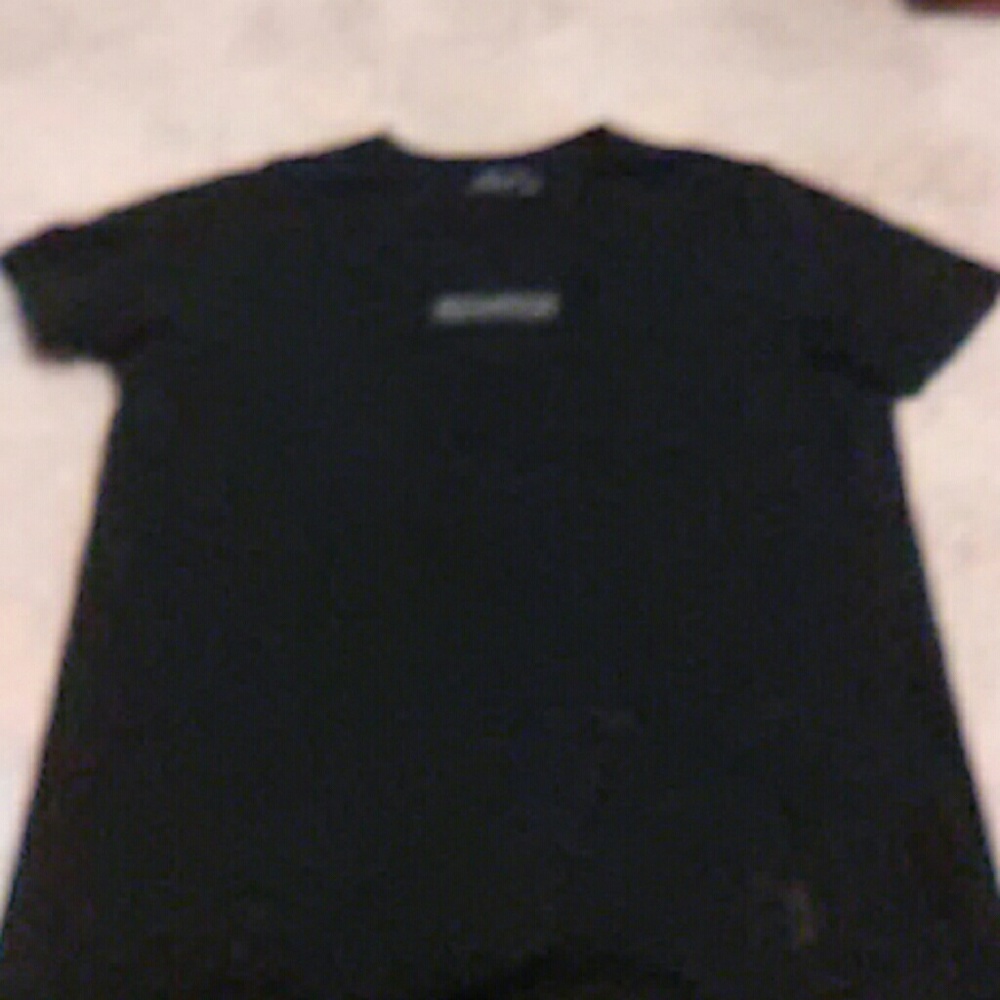 T~Shirt - Picture 2 of 4